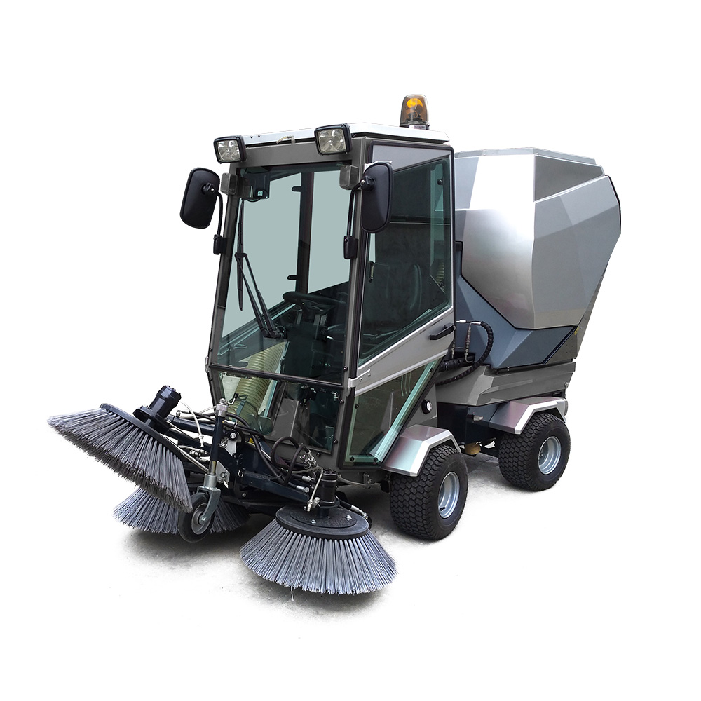 Multifunctional Diesel Road Sweeper OR5031B
